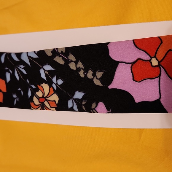 Handmade Spandex/Polyester Headband and Hair Bow. - Picture 4 of 6